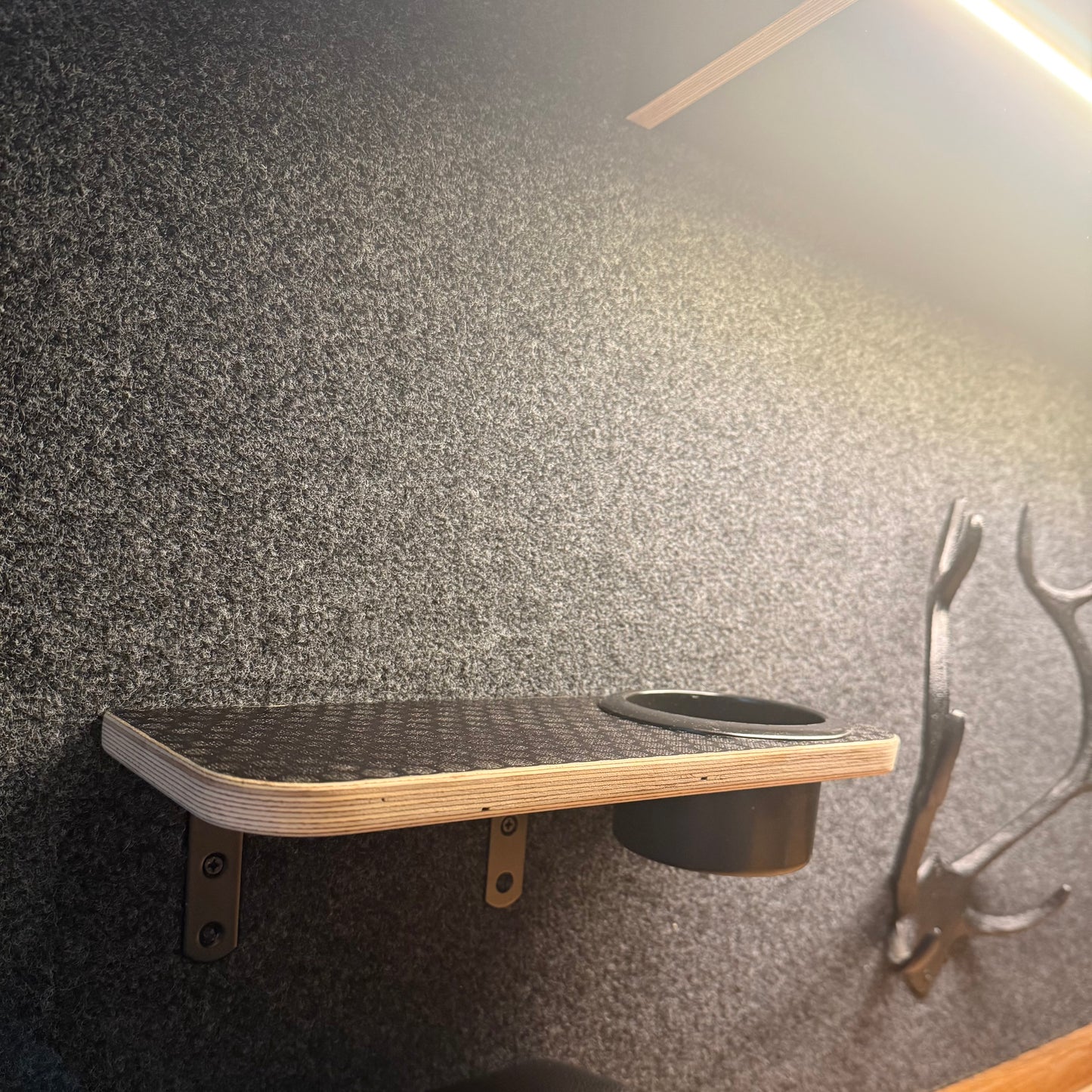 Mini Shelf with Cupholder